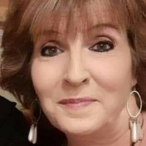 Meet your Posher, Connie